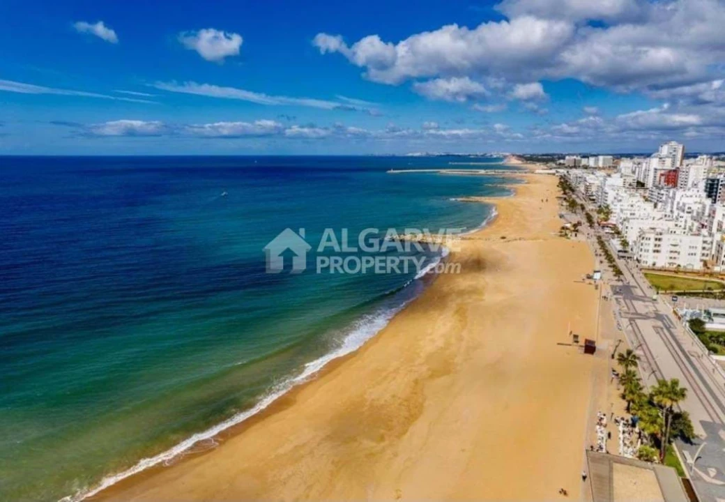 Apartamento T2 para Venda em Quarteira Foto 7