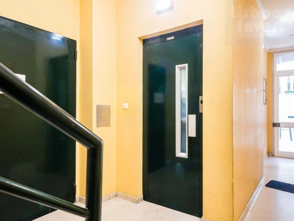 Apartamento T2 para Arrendamento em Benfica Foto 11