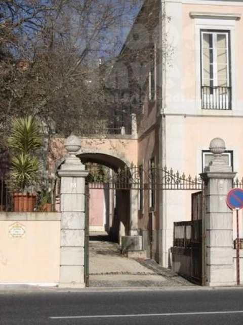 Moradia T30 para Venda em Oeiras e São Julião da Barra, Paço de Arcos e Caxias