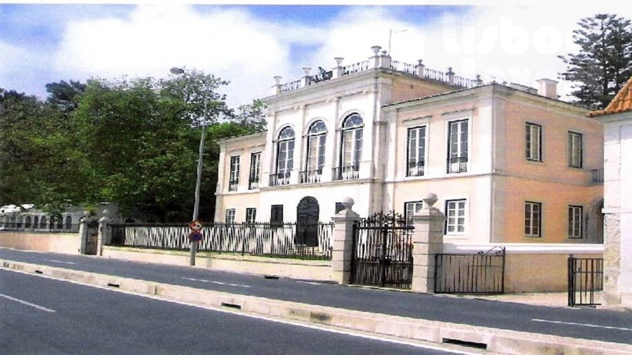 Moradia T30 para Venda em Oeiras e São Julião da Barra, Paço de Arcos e Caxias Foto 1