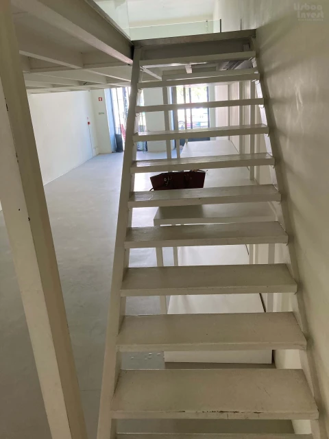 Negócio para Arrendamento em Estrela