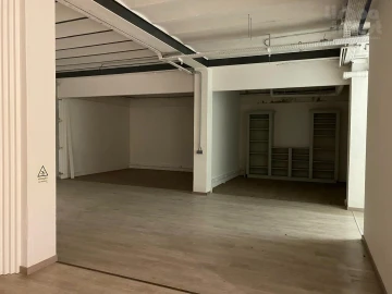 Negócio para Arrendamento em Estrela