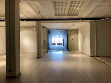 Negócio para Arrendamento em Estrela