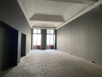 Negócio para Arrendamento em Estrela