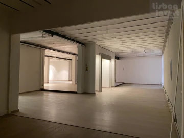 Negócio para Arrendamento em Estrela