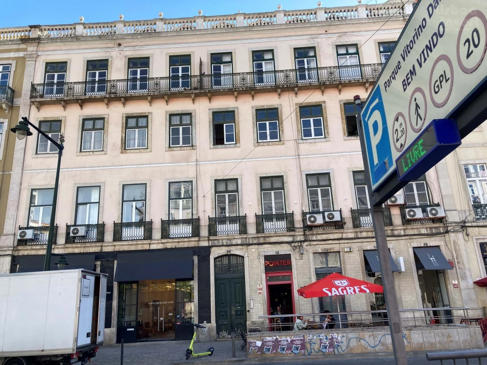 Negócio para Arrendamento em Estrela Foto 1