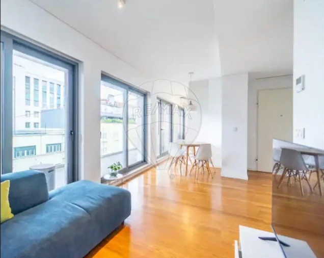 Apartamento T2 para Venda em Santo António Foto 4