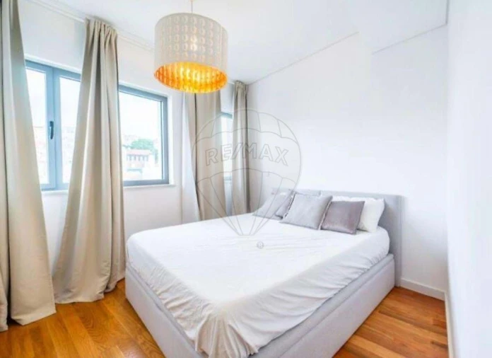 Apartamento T2 para Venda em Santo António Foto 6