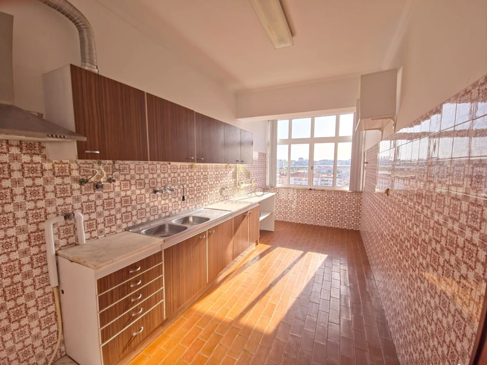 Apartamento T3 para Venda em Sacavém e Prior Velho Foto 8