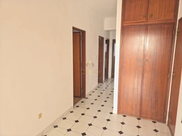 Apartamento T3 para Venda em Sacavém e Prior Velho