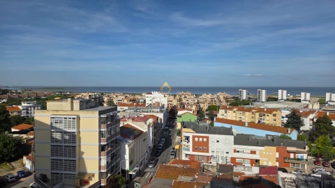 Apartamento T3 para Venda em Sacavém e Prior Velho