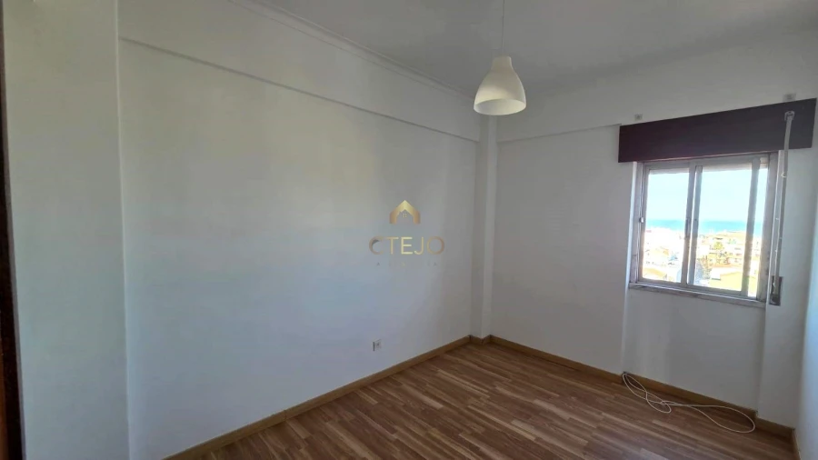 Apartamento T3 para Venda em Sacavém e Prior Velho Foto 23