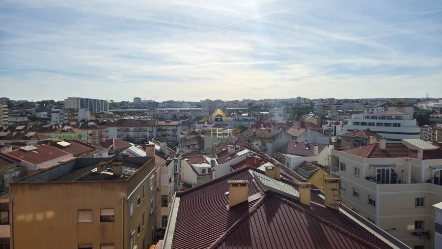 Apartamento T3 para Venda em Sacavém e Prior Velho Foto 37