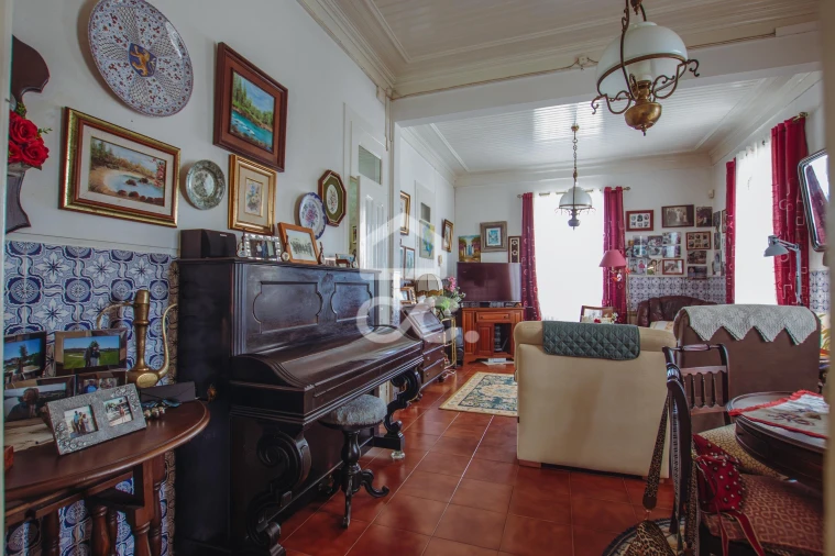 Moradia T6 para Venda em Vermelha Foto 18