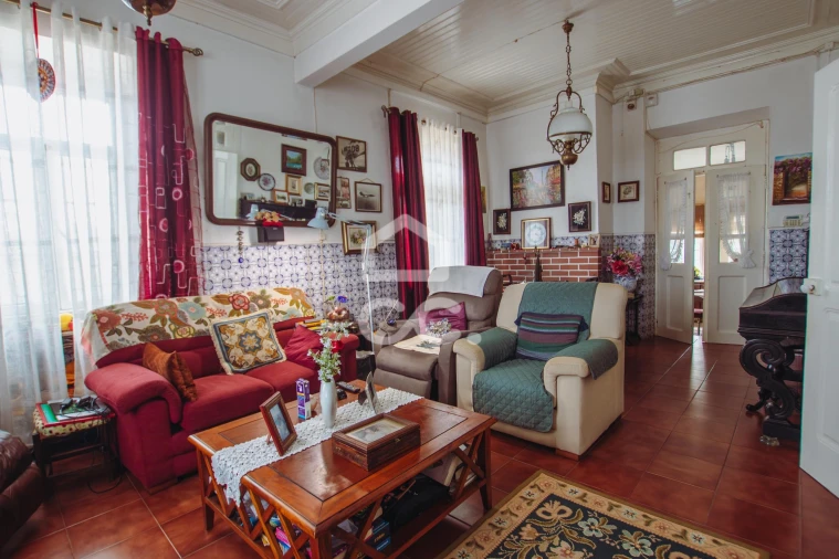 Moradia T6 para Venda em Vermelha Foto 19