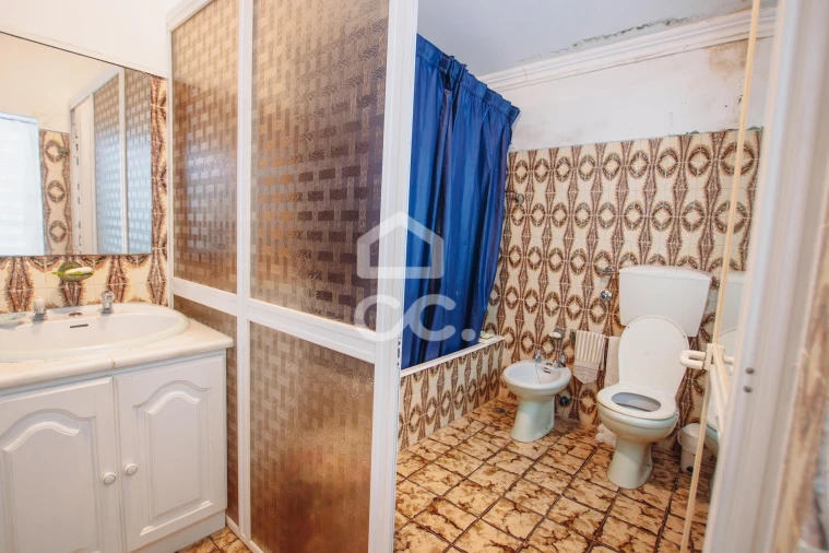 Moradia T6 para Venda em Vermelha Foto 16