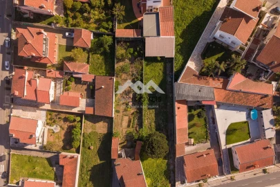 Terreno para Venda em Paramos