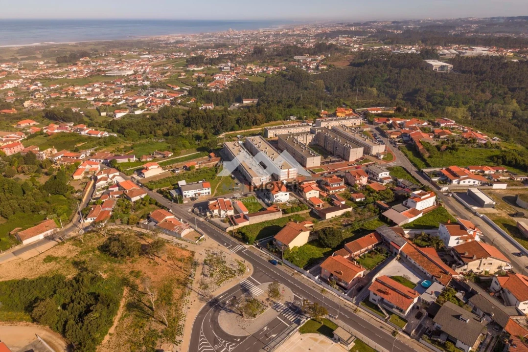 Terreno para Venda em Paramos Foto 2