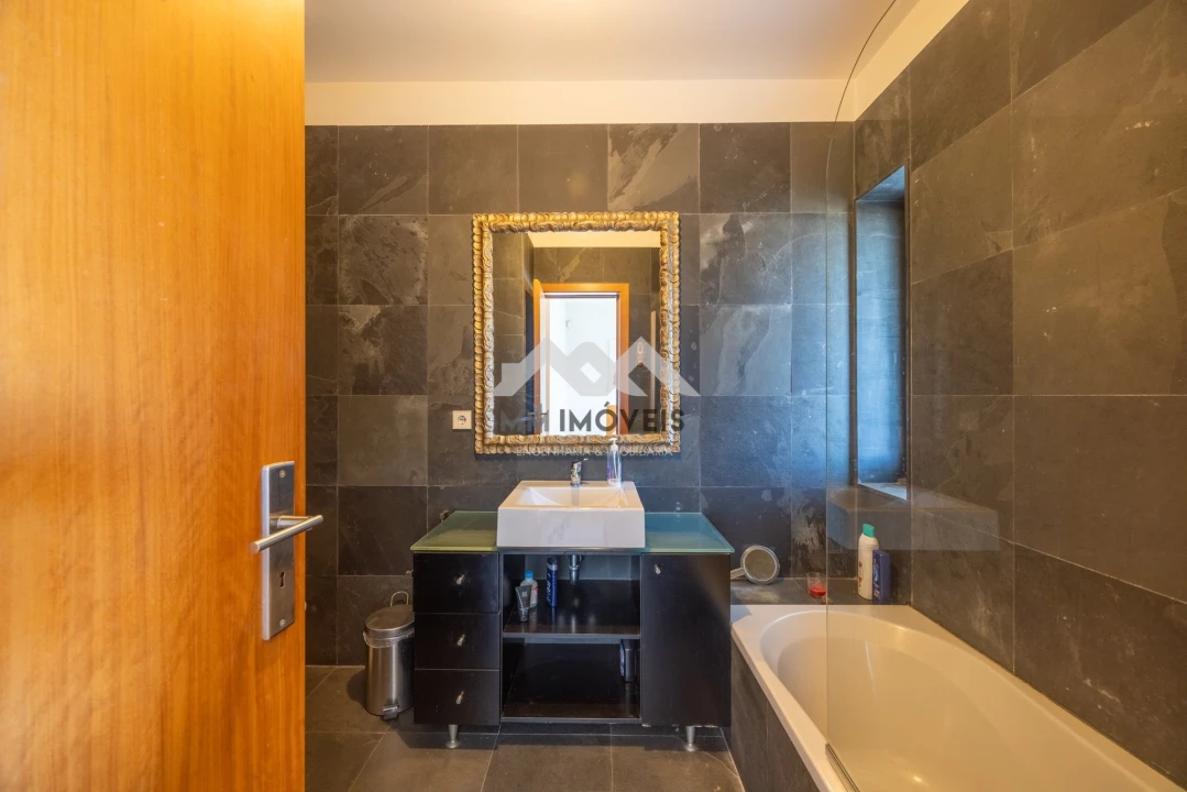 Moradia T3 para Venda em Castêlo da Maia Foto 23