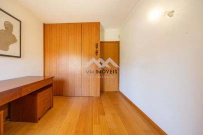 Moradia T3 para Venda em Castêlo da Maia