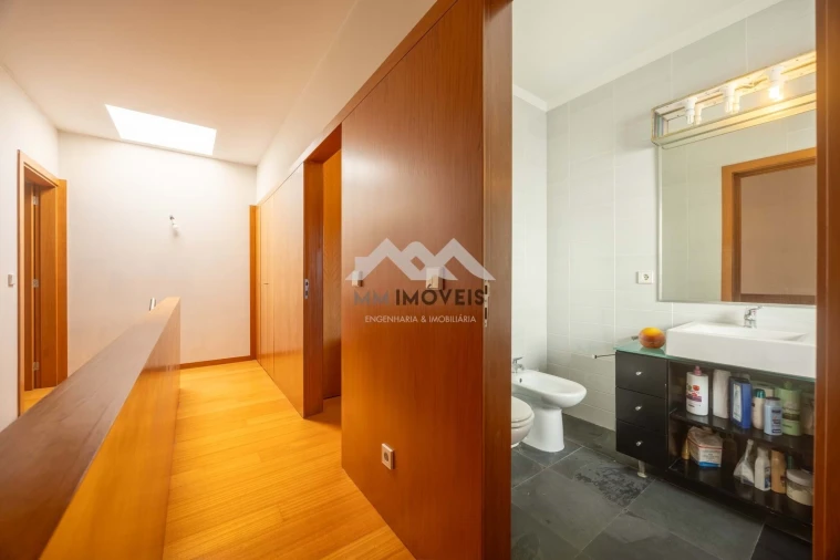 Moradia T3 para Venda em Castêlo da Maia Foto 20