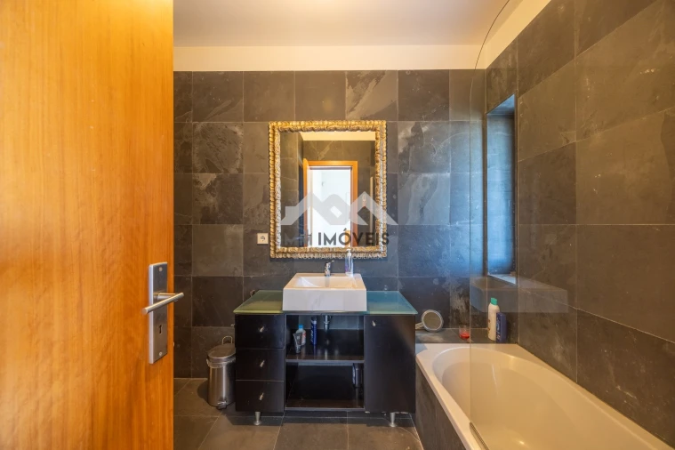 Moradia T3 para Venda em Castêlo da Maia Foto 23