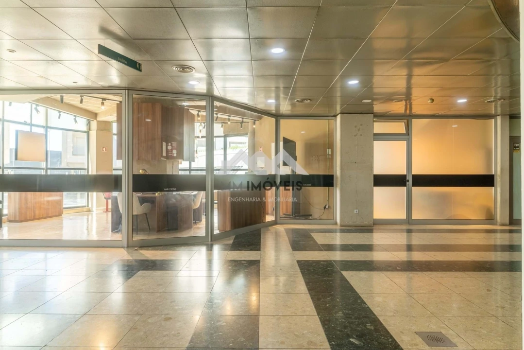 Negócio para Venda em Gondomar (São Cosme), Valbom e Jovim Foto 11