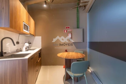 Negócio para Venda em Gondomar (São Cosme), Valbom e Jovim