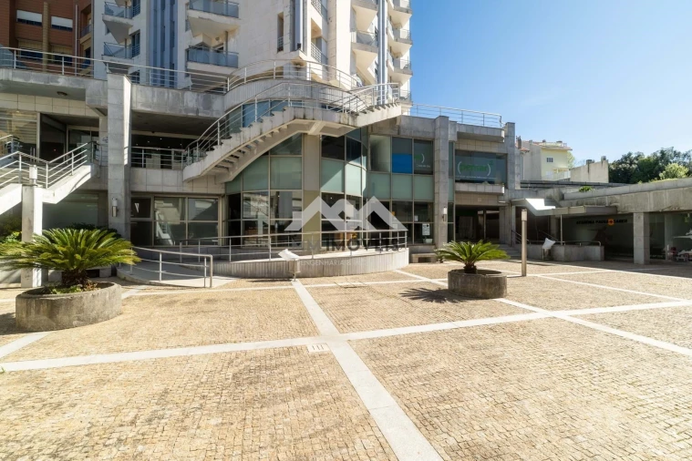 Negócio para Venda em Gondomar (São Cosme), Valbom e Jovim Foto 17