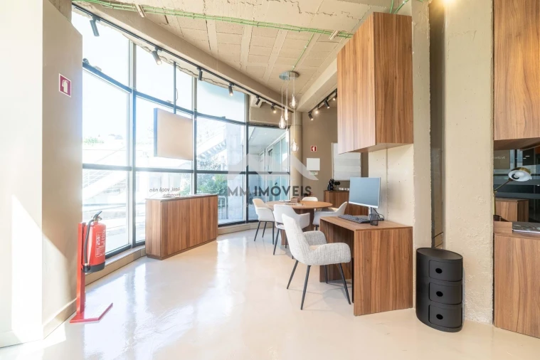 Negócio para Venda em Gondomar (São Cosme), Valbom e Jovim Foto 7