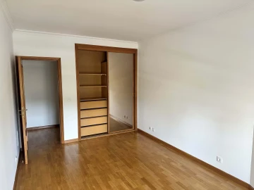 Apartamento T2 para Arrendamento em Areeiro