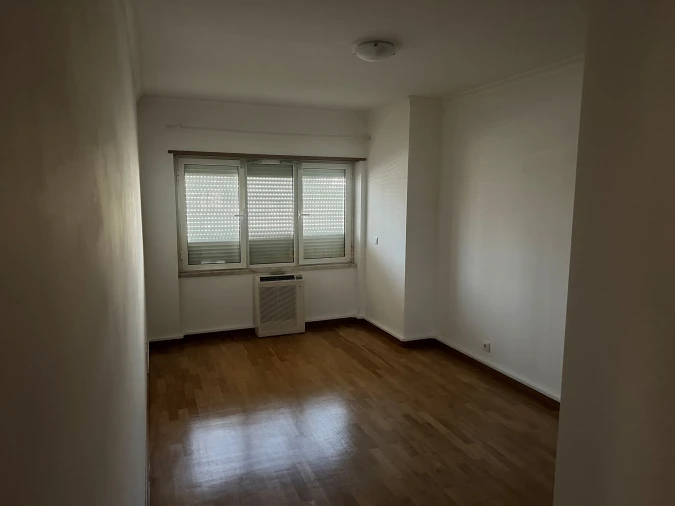 Apartamento T2 para Arrendamento em Areeiro Foto 35