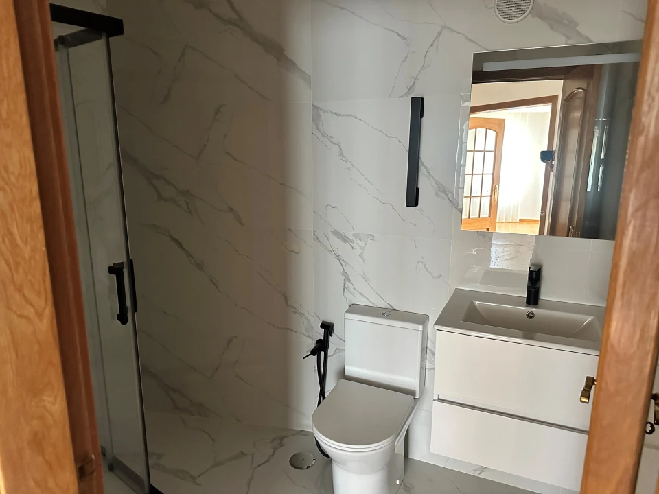 Apartamento T2 para Arrendamento em Areeiro Foto 21