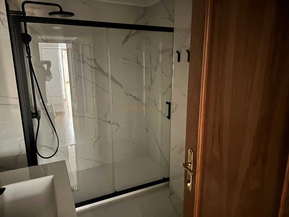 Apartamento T2 para Arrendamento em Areeiro Foto 38