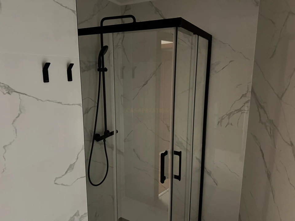 Apartamento T2 para Arrendamento em Areeiro Foto 22