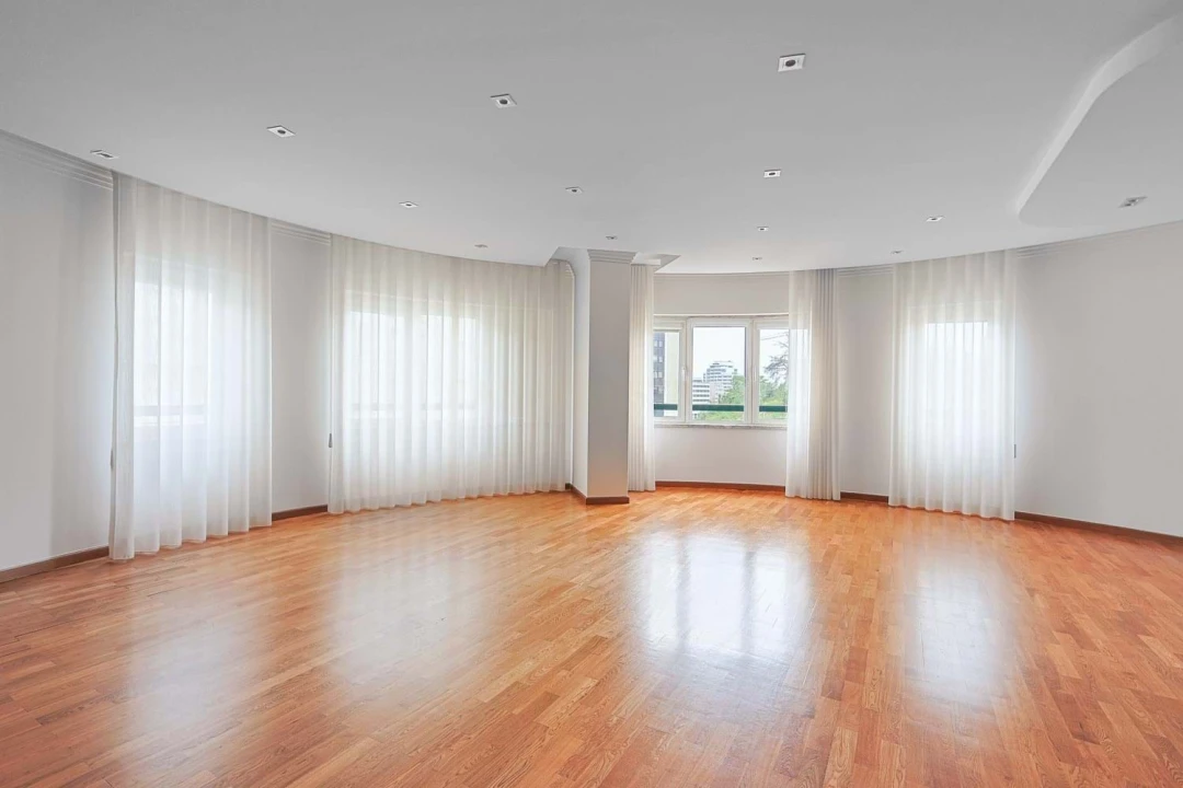 Apartamento T2 para Arrendamento em Areeiro Foto 1