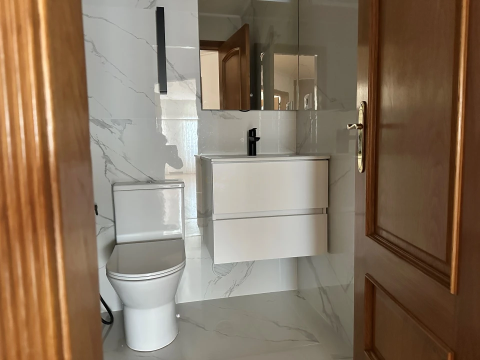 Apartamento T2 para Arrendamento em Areeiro Foto 24