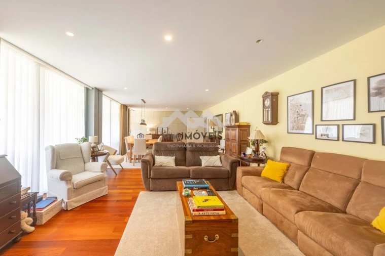 Apartamento T3 para Venda em Moreira Foto 64