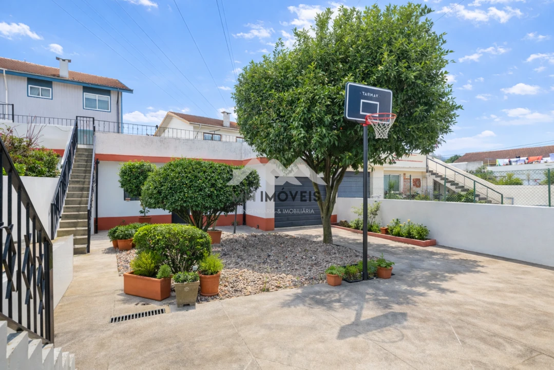 Moradia T3 para Venda em Cidade da Maia Foto 10