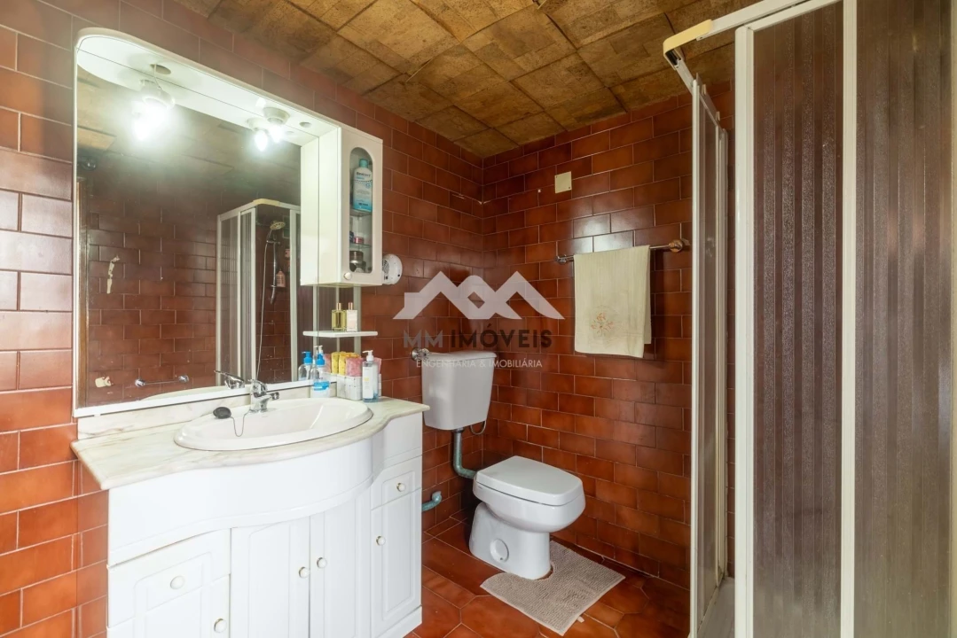 Moradia T3 para Venda em Cidade da Maia Foto 28