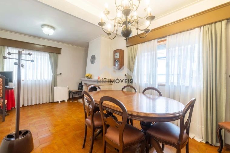 Moradia T3 para Venda em Cidade da Maia Foto 3