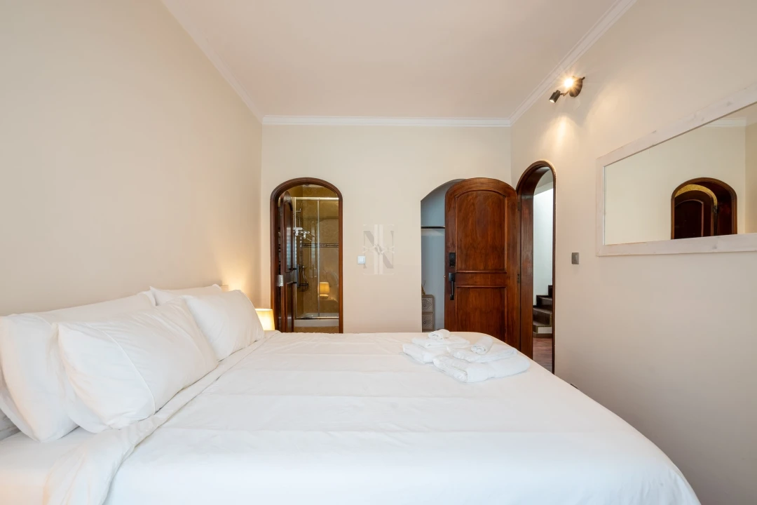 Apartamento T6 para Venda em Costa da Caparica Foto 22