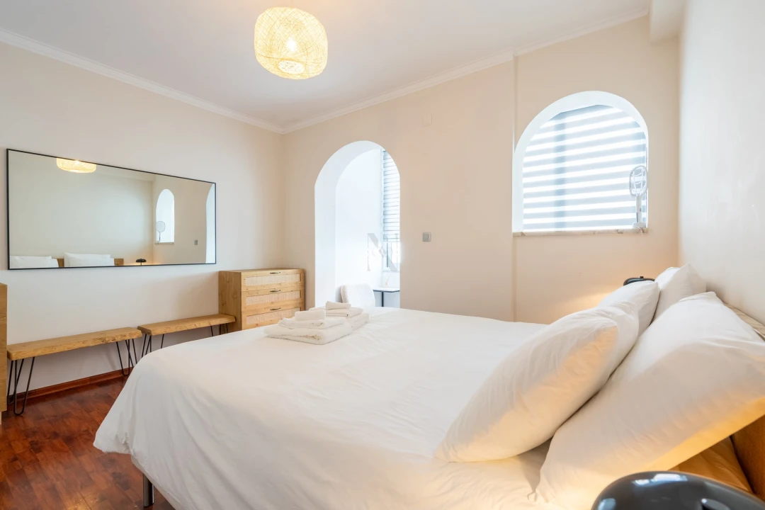 Apartamento T6 para Venda em Costa da Caparica Foto 25