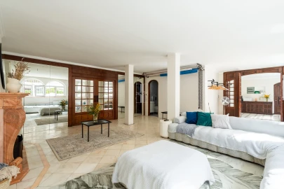 Apartamento T6 para Venda em Costa da Caparica