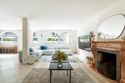 Apartamento T6 para Venda em Costa da Caparica