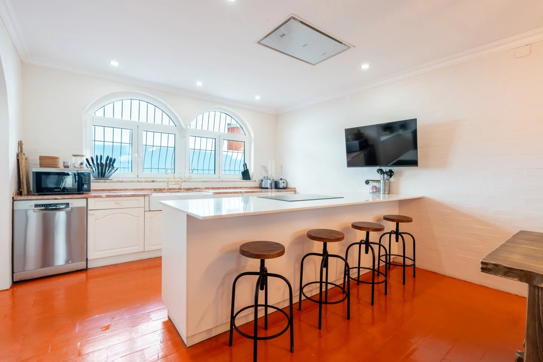 Apartamento T6 para Venda em Costa da Caparica Foto 12