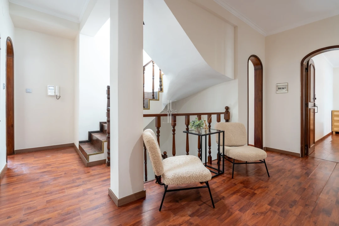 Apartamento T6 para Venda em Costa da Caparica Foto 20