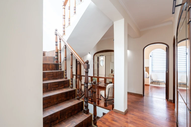 Apartamento T6 para Venda em Costa da Caparica Foto 19