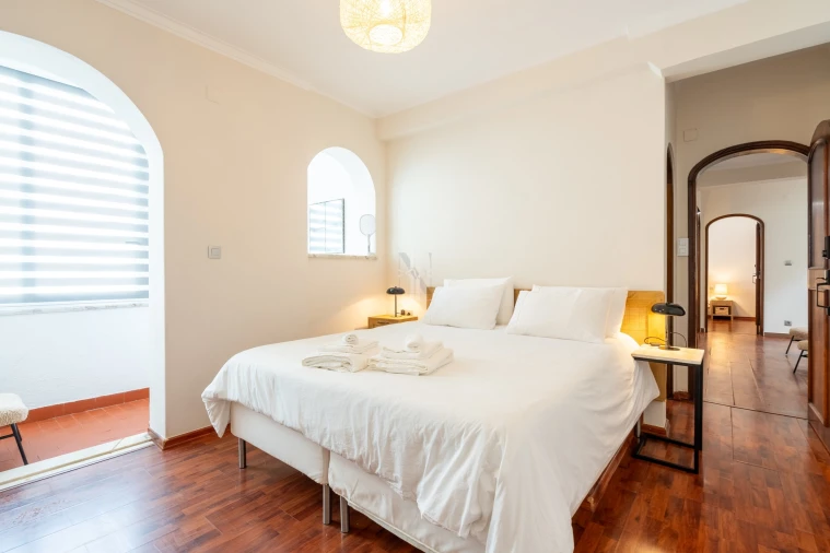 Apartamento T6 para Venda em Costa da Caparica Foto 26