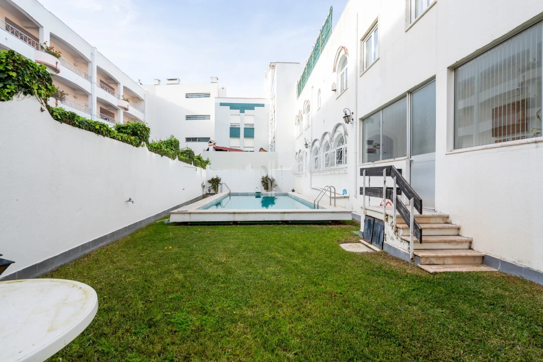 Apartamento T6 para Venda em Costa da Caparica Foto 45